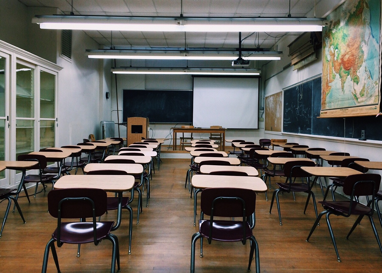 Edukacyjne wybory młodzieży – co warto wziąć pod uwagę przy wyborze szkoły